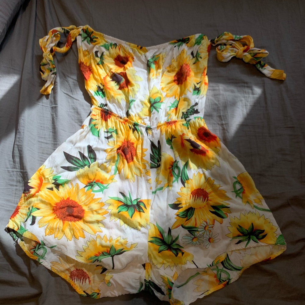 Off the shoulder sunflower romper shein used